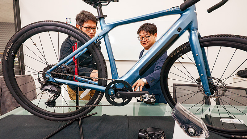 逆勢台廠3》再難,都要自製鐵馬心臟,鈞興機電成三電系統黑馬