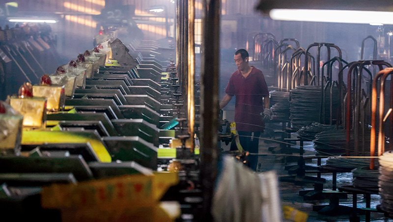 他們甩「熱、髒、危險」刻板印象，打造一座年輕人願意進的工廠！